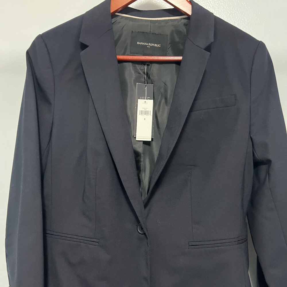 NWOT Fully lined navy blue suit jacket